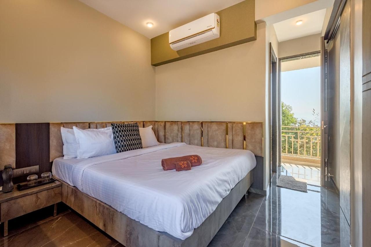 Saffronstays Heavone Trio, Lonavala Kültér fotó